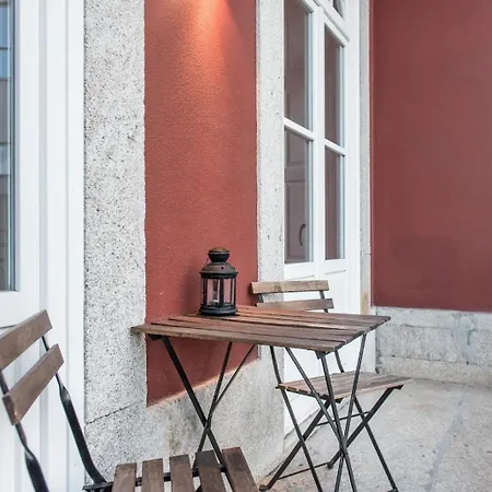 Апартаменты Cozzy At Praca Dos Loios