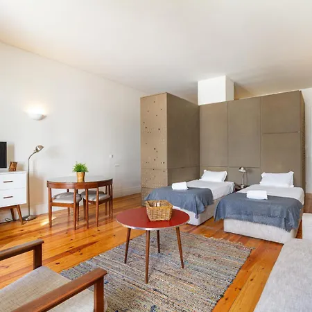 Cozzy At Praca Dos Loios *